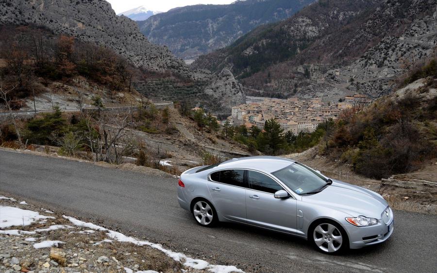  Jaguar XF Diesel S 2009 года  (фото 66 из 82)